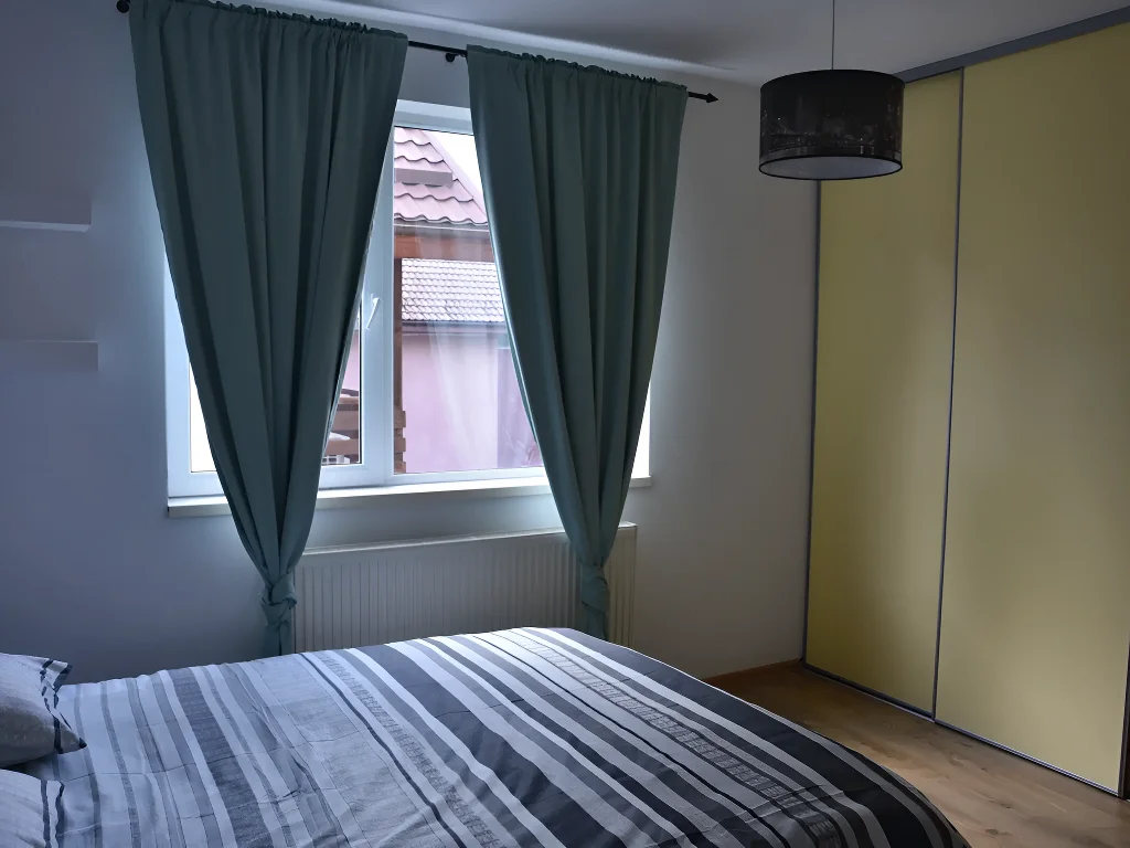 Închiriază Apartament 3 Camere în Popești Leordeni, Ilfov - Vilă cu Grădină, Suprafață Utlă 63mp - imaginea 3